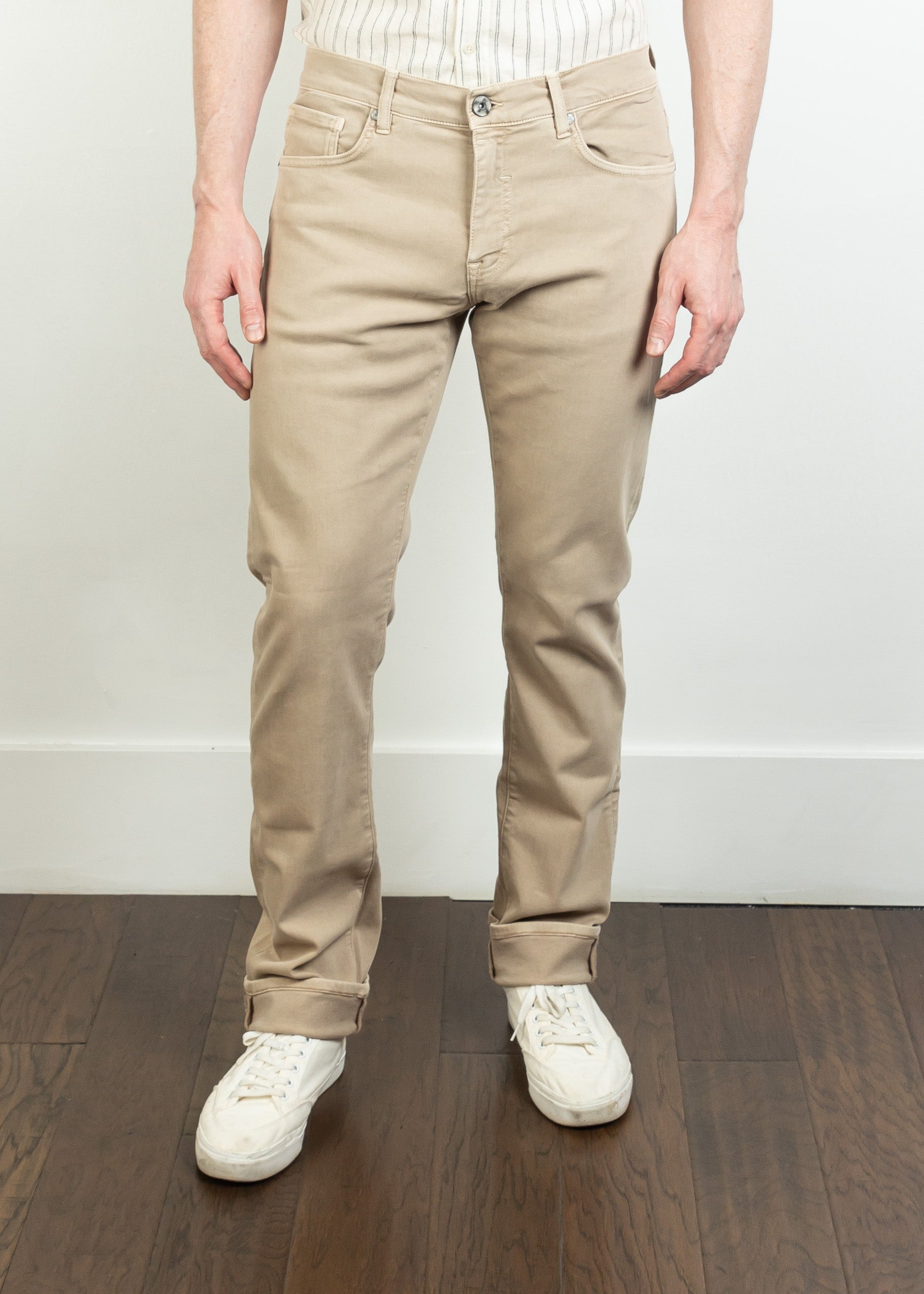 Axe Sand Slim Straight Jeans